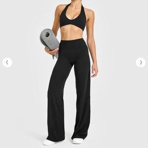 BRAND NEW Oner Active SoftMotion Straight Leg Pants in Black. Size small short.